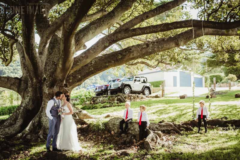 Tennille & Kraig's wedding @ Bush Bank NSW Melbourne wedding photography t-one image