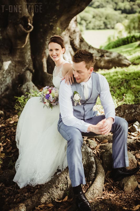 Tennille & Kraig's wedding @ Bush Bank NSW Melbourne wedding photography t-one image