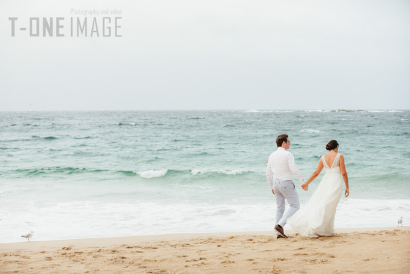 Stacey & Daren's wedding @ Coogee Surf Life Saving Club NSW Sydney wedding photography t-one image