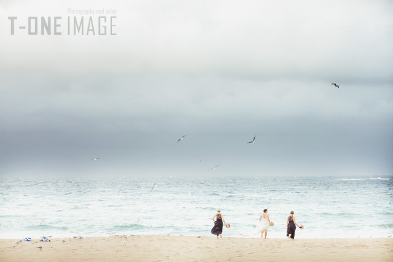 Stacey & Daren's wedding @ Coogee Surf Life Saving Club NSW Sydney wedding photography t-one image