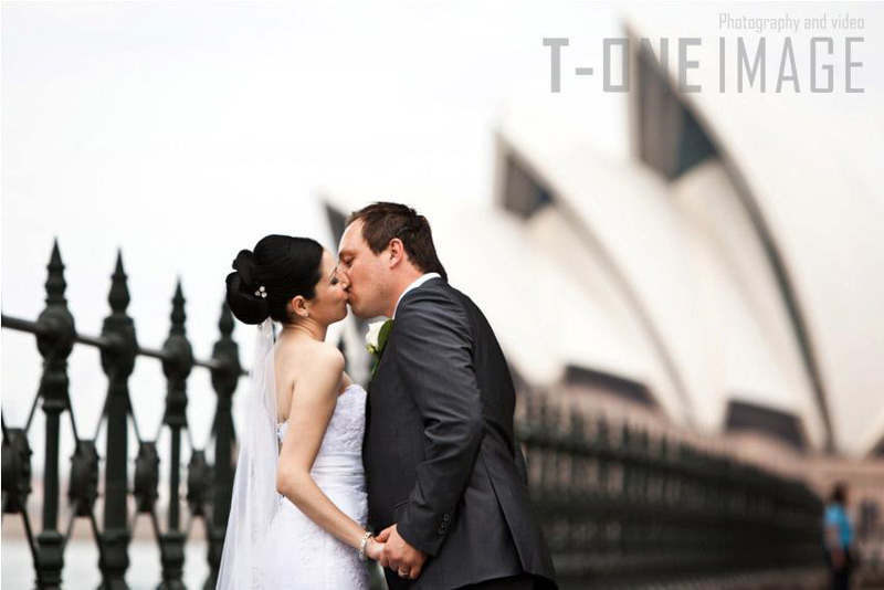 Lillian & Dean Wedding @ L'aqua Darling Harbour NSW Sydney wedding photography t-one image