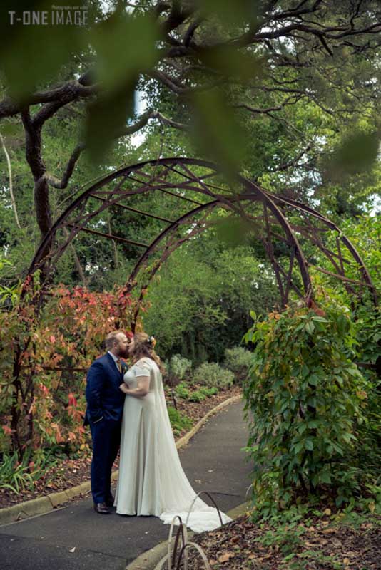 Holly & Trevor's wedding @ Garden House VIC Melbourne wedding photography t-one image