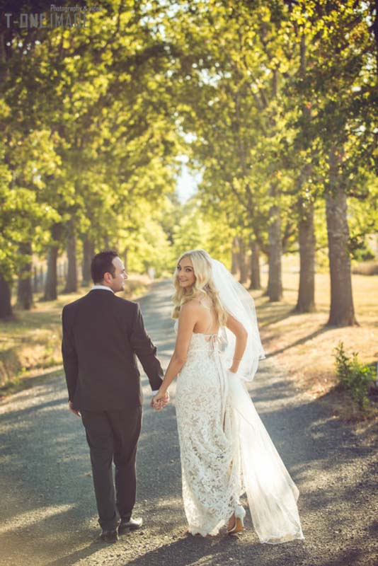 Sarah & Clayton's wedding @ Zonzo Estate Yarra Valley VIC Melbourne wedding photography t-one image