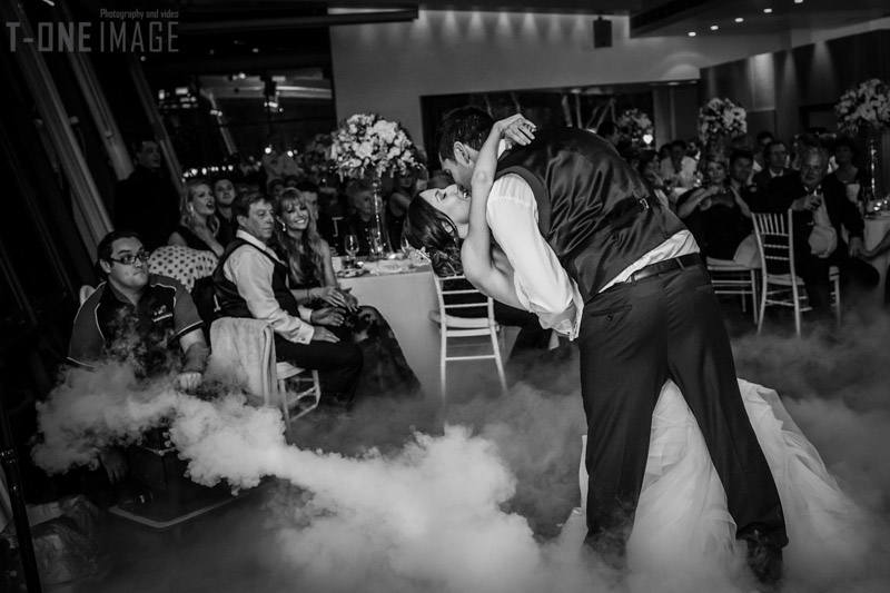 Chloe & Cameron's wedding @ L'Aqua NSW Sydney wedding photography t-one image