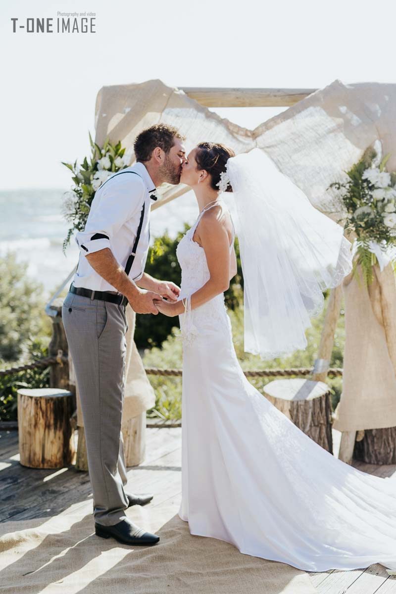 Amy & Robbie’s wedding  @ Shellys Beach Pavilion VIC Melbourne wedding photography t-one image